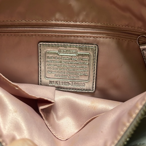 Coach shoulder bag - Picture 3 of 3